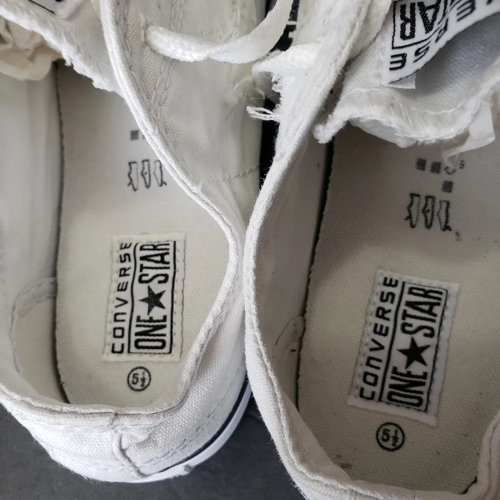 Converse reposhing this